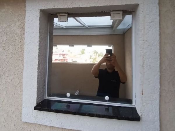 Película de Proteção Sisofilme São Conrado Vila Velha Película de Proteção para Janelas estilo Insulfilm em São Conrado Vila Velha